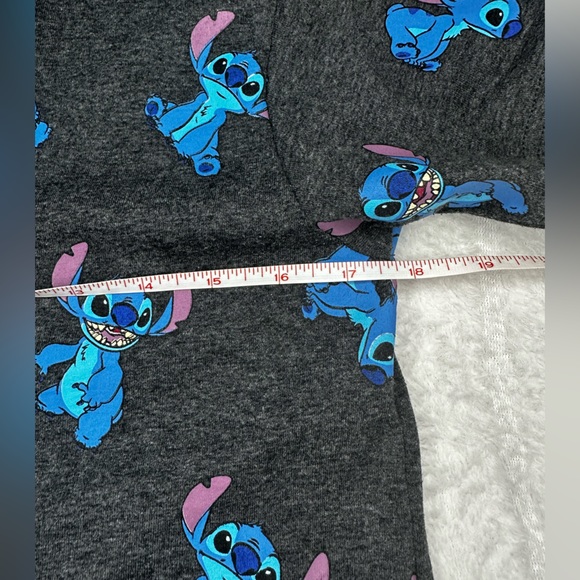 🌺DISNEY STITCH Tshirt - Small - Picture 6 of 12